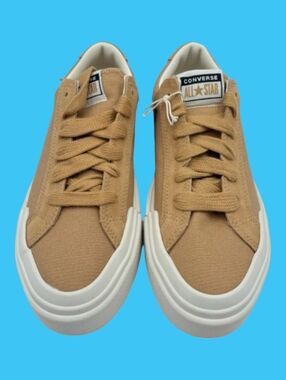 Converse Chuck Taylor All Star Cruise  Women’s Size 7 Tan Streetwear Sneakers